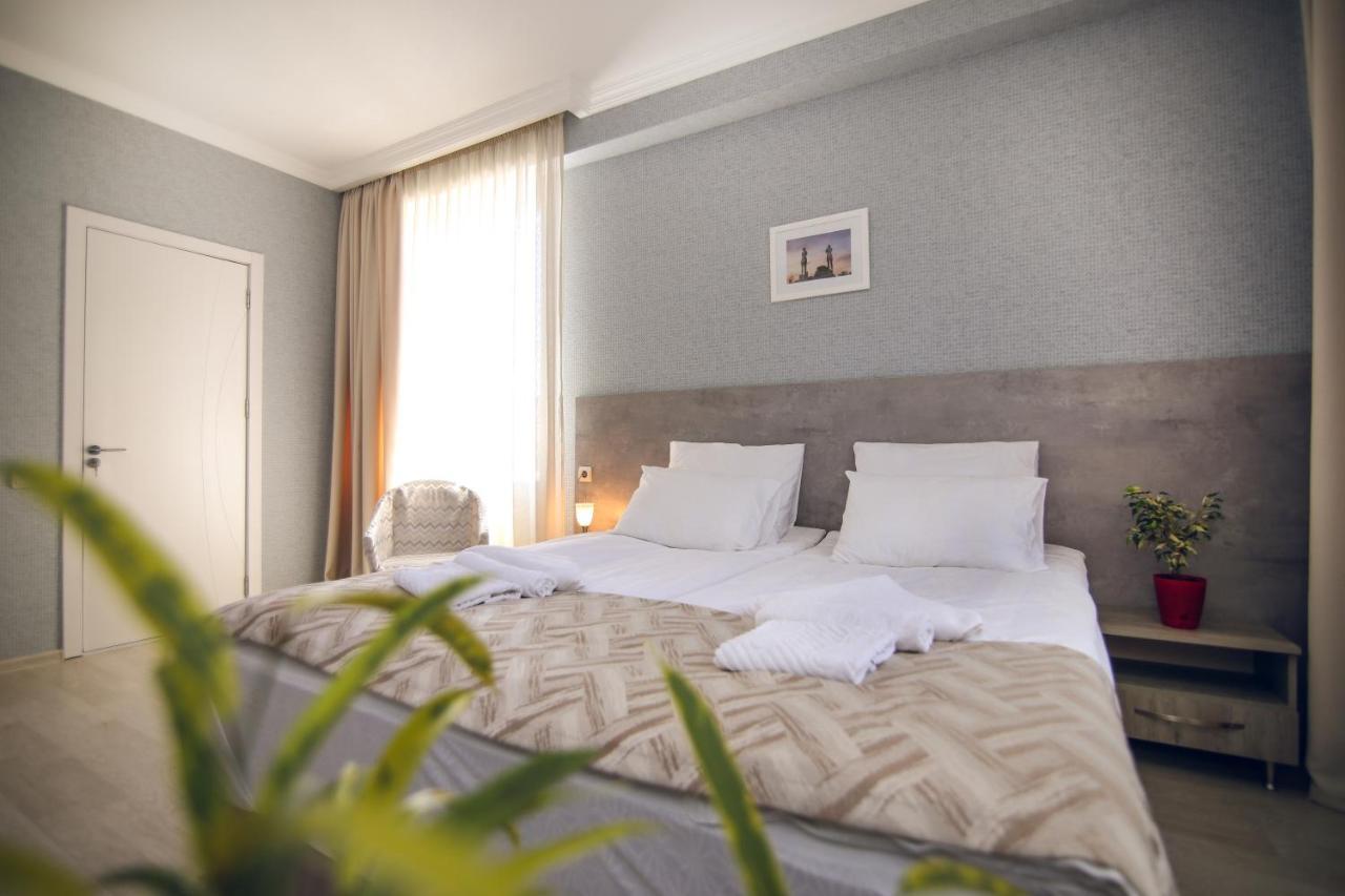 Hotel Kera Tbiliszi Kültér fotó