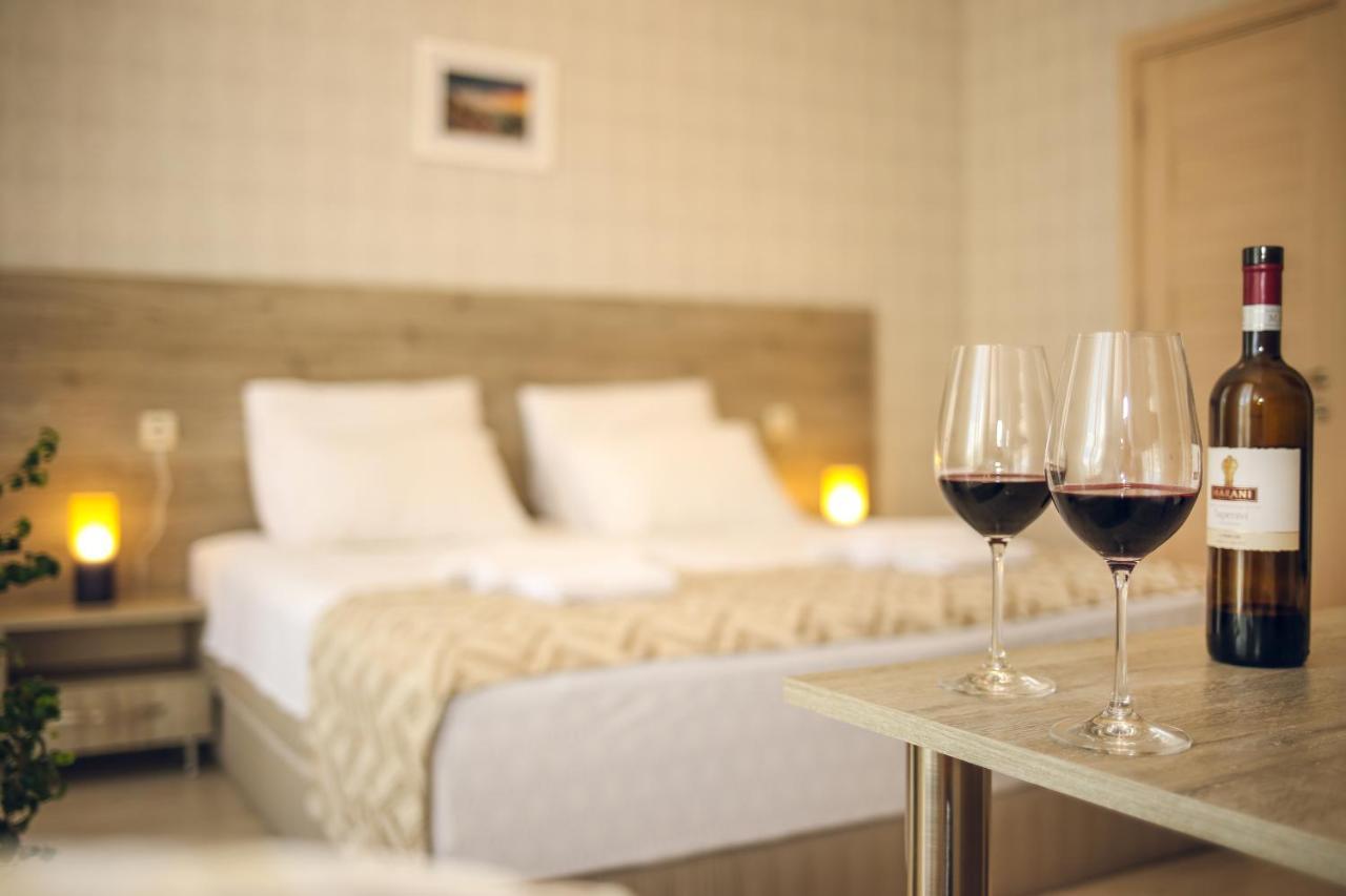 Hotel Kera Tbiliszi Kültér fotó
